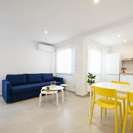 New 2 Bedroom And Center - Ruiz Vertedor By 10tosea *